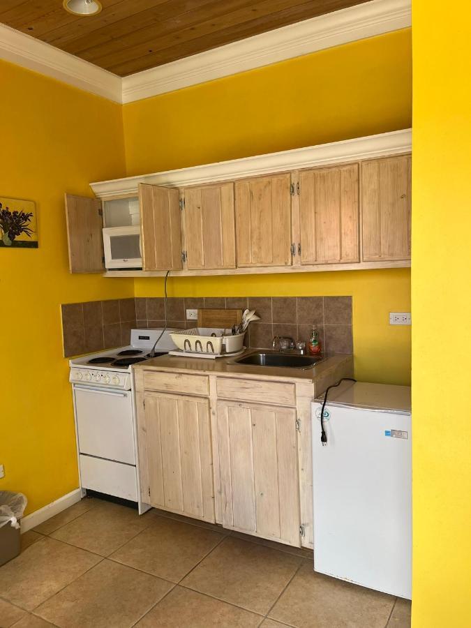 Bay Inn Estates Alice Town  المظهر الخارجي الصورة