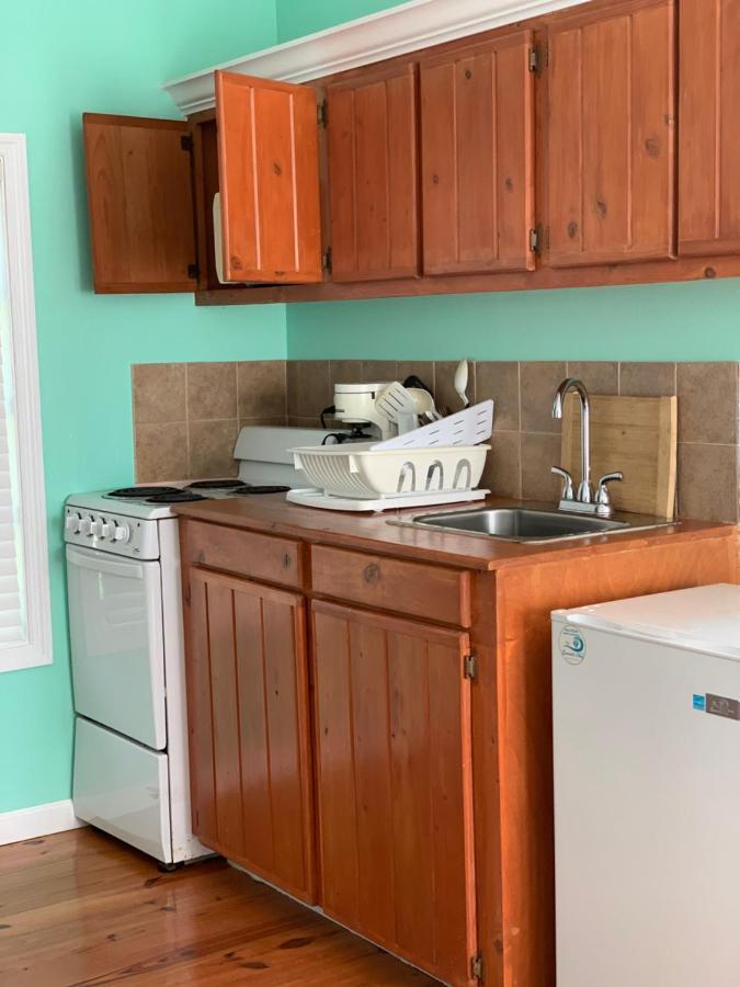 Bay Inn Estates Alice Town  المظهر الخارجي الصورة